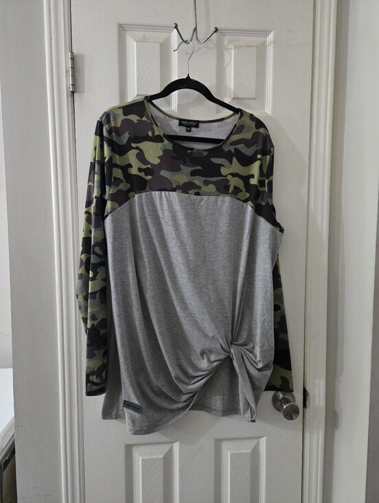Simply Southern Tops - xxl Simply Southern knit top
